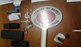 Napoli: possesso di droga, denunciato dalla Municipale