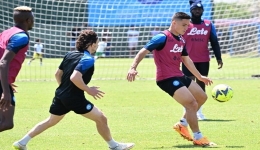 Napoli: allenamento mattutino, Mario Rui ha svolto l'intera seduta 