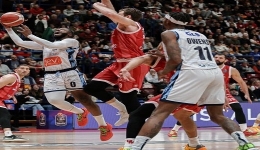 La Gevi Napoli Basket sfiora l'impresa a Milano: sconfitta 86 - 84