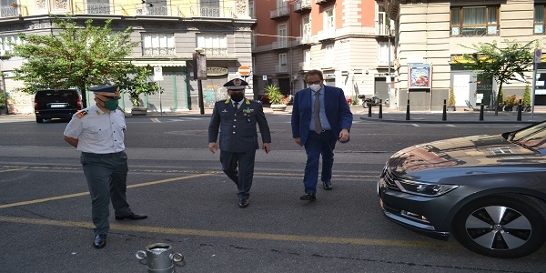 Napoli: il Prefetto in visita alla sala operativa della GDF