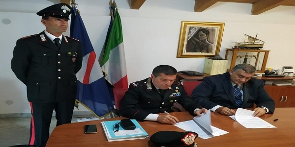Controlli sulla cannabis: firmato protocollo tra Izsm e Comando Carabinieri Forestale Campania
