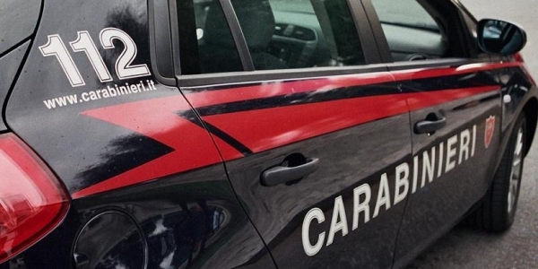 Casandrino: i carabinieri arrestano uno spacciatore e identificano l'acquirente