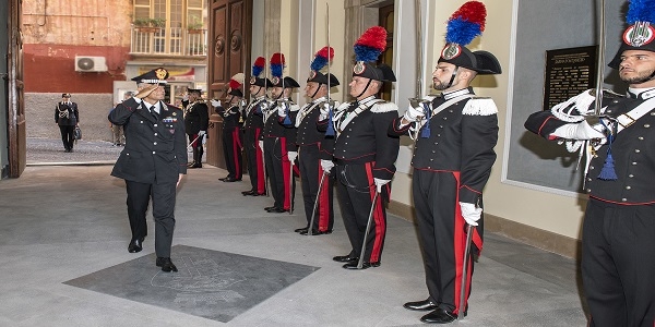 Napoli: Il Generale di CdA De Vita premia 8 militari per complesse indagini contro la criminalità