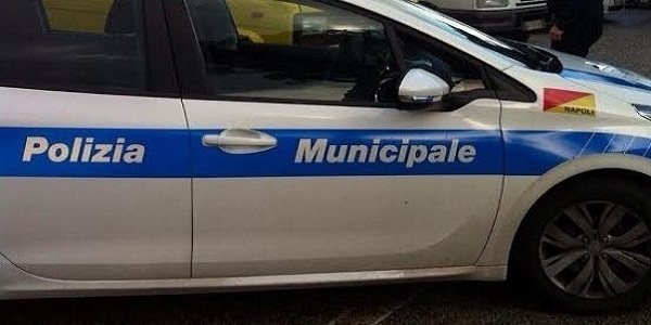 Napoli, zone della Movida: la Municipale eleva multe e sanzioni.