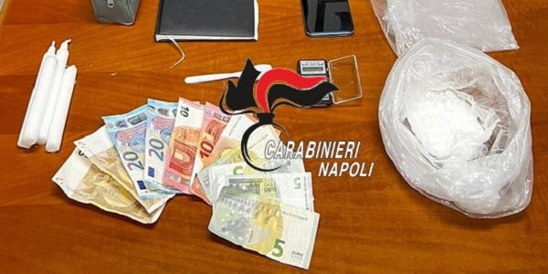 Marigliano: i carabinieri arrestano una spacciatrice e sequestrano cocaina