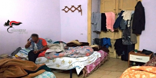 Casandrino: i carabinieri denunciano 5 proprietari di immobili e 2 locatari