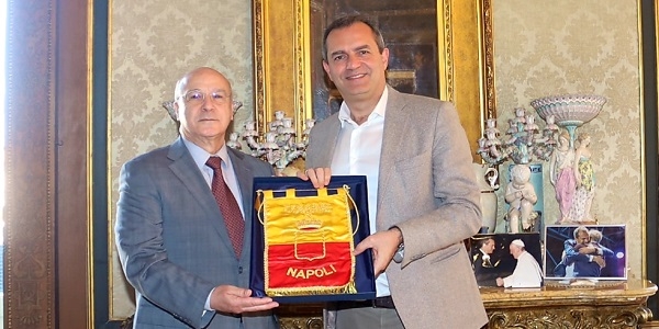 Napoli: il Sindaco de Magistris ha ricevuto l'ambasciatore di Algeria