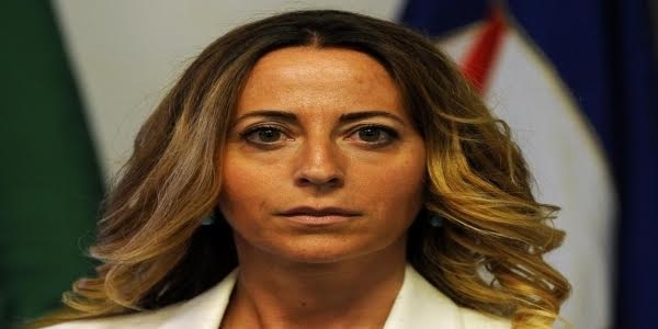 Ass. Lucia Fortini: la Campania investe risorse ingenti per la Scuola, lo faccia anche il Governo