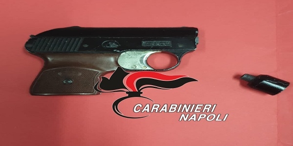 Boscoreale: Controlli dei Carabinieri. Sequestrata una pistola lanciarazzi
