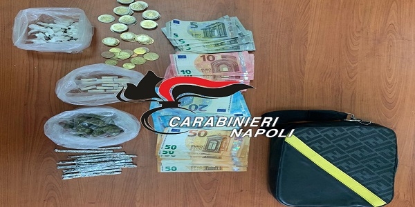 Caivano, Parco Verde: i Carabinieri arrestano due persone per droga