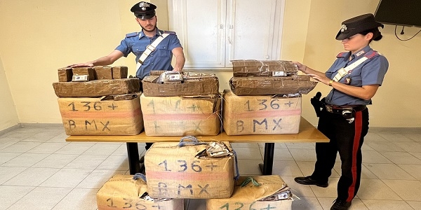 Casoria: i Carabinieri sequestrano 231 chili di hashish e arrestano un incensurato