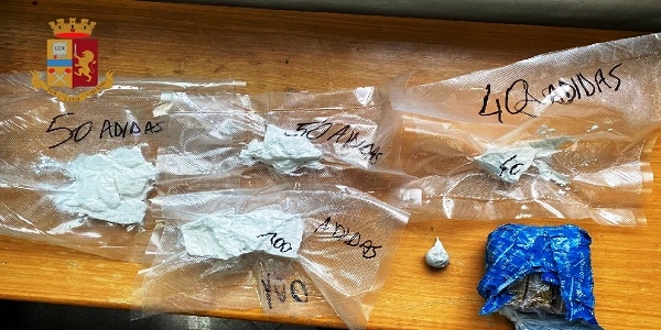 Casoria: trovato in possesso di oltre 500 grammi di droga, arrestato dalla polizia  