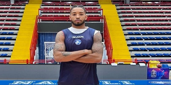 Gevi Napoli Basket, Devin Davis è arrivato e ha sostenuto le visite mediche