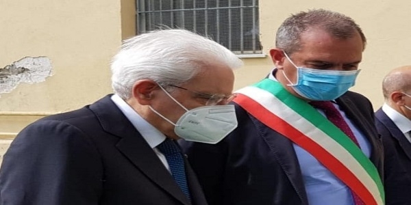 de Magistris al Presidente Mattarella: grazie di cuore, ci è stato sempre vicino