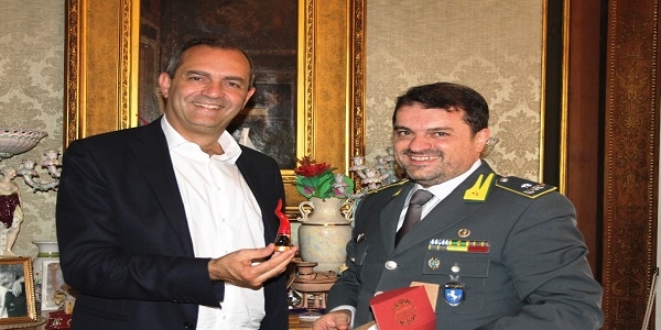 Napoli: de Magistris ha incontrato il Generale Failla della GdF
