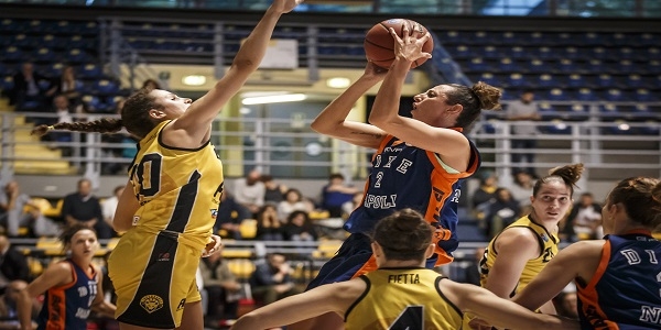 Basket femminile: la Saces Mapei Sorbino Napoli batte Fila San Martino di Lupari 72-70