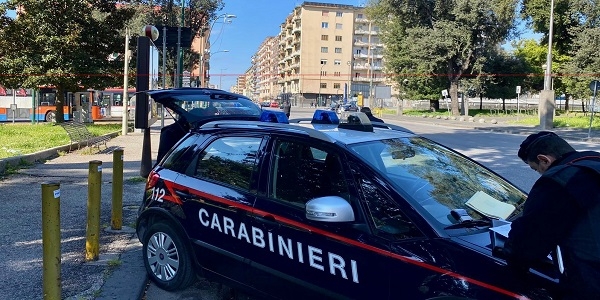 Napoli e Pozzuoli: controlli anticontagio, i carabinieri utilizzano un drone per le verifiche