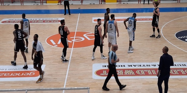 GeVi Napoli- OWW Udine 72-56: Gara 1 è azzurra, martedì il secondo step