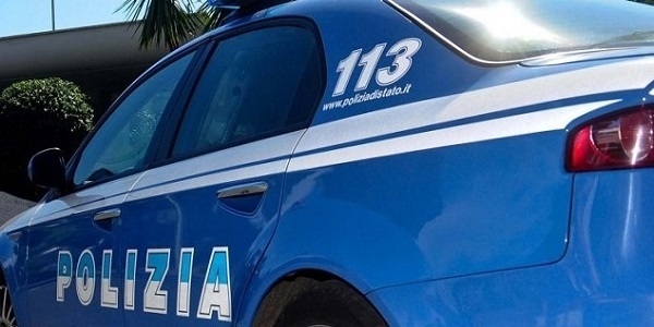 Napoli, Chiaia: controlli straordinari della polizia. Multati 4 cittadini senza mascherina