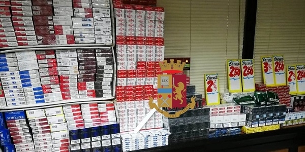 Napoli: rinvenuti e sequestrati dalla Polizia 53 Kg. di tabacchi lavorati esteri