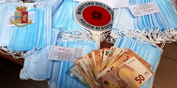 Frattamaggiore: la Polizia denuncia un 24enne per commercio illegale di 'mascherine'
