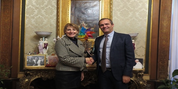 de Magistris ha ricevuto Jill Morris, Ambasciatrice britannica in Italia
