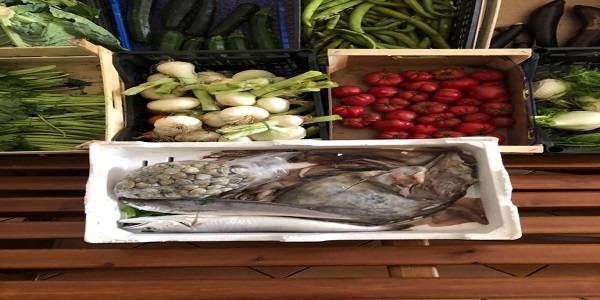 Napoli, Pignasecca: controlli della Municipale, multe e sequestri di alimenti