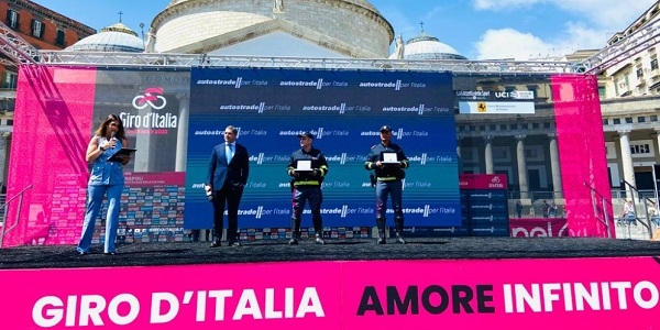 Napoli: la Polizia di Stato accompagna la 105° edizione del Giro d'Italia