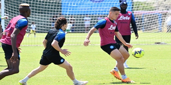 Napoli: allenamento mattutino, Mario Rui ha svolto l'intera seduta