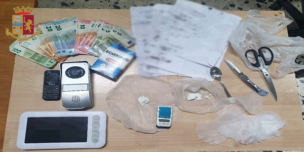 Napoli, Vasto: arrestato uno spacciatore.