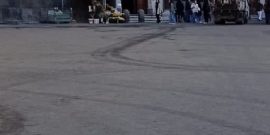 Napoli: task force Asia per ripulire nelle zone degli incidenti di ieri
