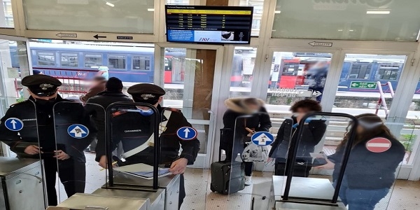 Torre Annunziata e città limitrofe: controlli green pass, un denunciato e 2 sanzioni