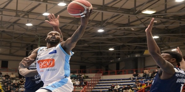 Gevi Napoli Basket, Williams: daremo il massimo per la salvezza, sabato PalaBarbuto pieno