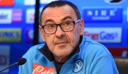 Sarri chiede rinforzi, ma intanto utilizza poco le alternative a sua disposizione.