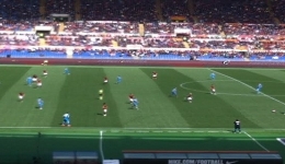 Napoli, sconfitta - beffa a Roma. I giallorossi pericolo concreto nella lotta per il secondo posto