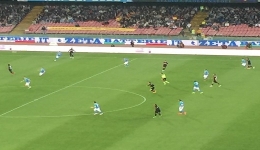 Napoli: trattative in corso, si attendono colpi importanti in entrata