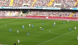 Napoli - Spal 1-0: per gli azzurri il massimo risultato con il minimo sforzo. Decide Albiol