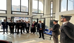 Caivano: il Ministro Piantedosi visita la Compagnia Carabinieri