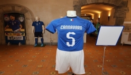 INAUGURATA LA MOSTRA 'RACCONTAMI COME ERA IL CALCIO' AL MASCHIO ANGIOINO DI NAPOLI