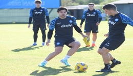 Castel Volturno: azzurri al lavoro, out Elmas per un risentimento muscolare. 