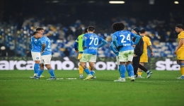 Napoli - Frosinone 0 -4, Mazzarri: chiedo scusa ai tifosi