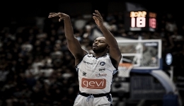 LA GENERAZIONE VINCENTE NAPOLI BASKET CEDE ALLA BERTRAM DERTHONA TORTONA 97-72