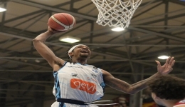 SFUMA SULLA SIRENA DELL'OVERTIME IL SUCCESSO PER LA GENERAZIONE VINCENTE NAPOLI BASKET
