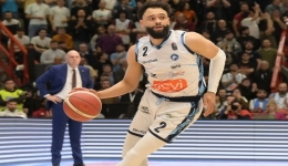 La Gevi Napoli Basket non completa la rimonta. Venezia vince 90-97