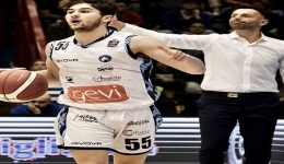 S.S. NAPOLI BASKET: SACCOCCIA FIRMA IL PRIMO CONTRATTO PROFESSIONISTICO