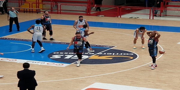 Gevi Napoli Basket - Nutribullett Treviso, inizia la Super Coppa. 