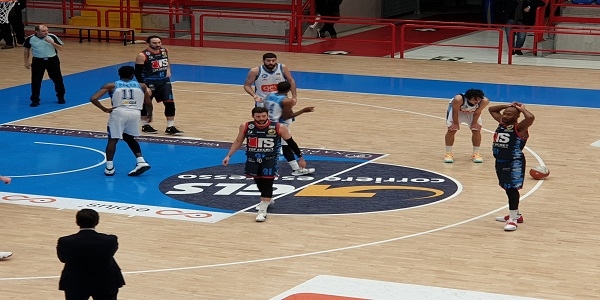 Gevi Napoli Basket - Nutribullett Treviso, inizia la Super Coppa.