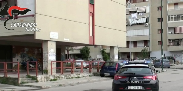 Napoli, quartieri Ponticelli e Poggioreale: i CC denunciano 5 persone. Sequestrate 2 officine