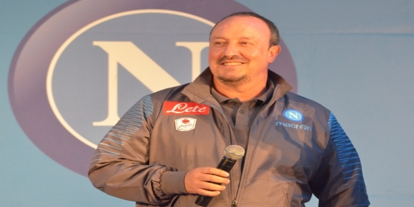 Il Parma onora la maglia, il Napoli fa infuriare i tifosi