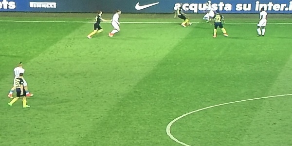 Il Napoli viola ancora San Siro (stavolta sponda Inter) e bracca la Roma a -1